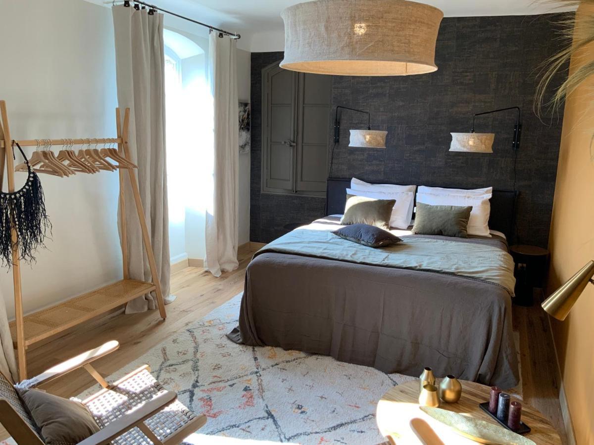La Bastide Des Grands Chenes Bed and Breakfast Lambesc Exteriör bild