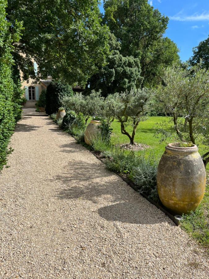 La Bastide Des Grands Chenes Bed and Breakfast Lambesc Exteriör bild